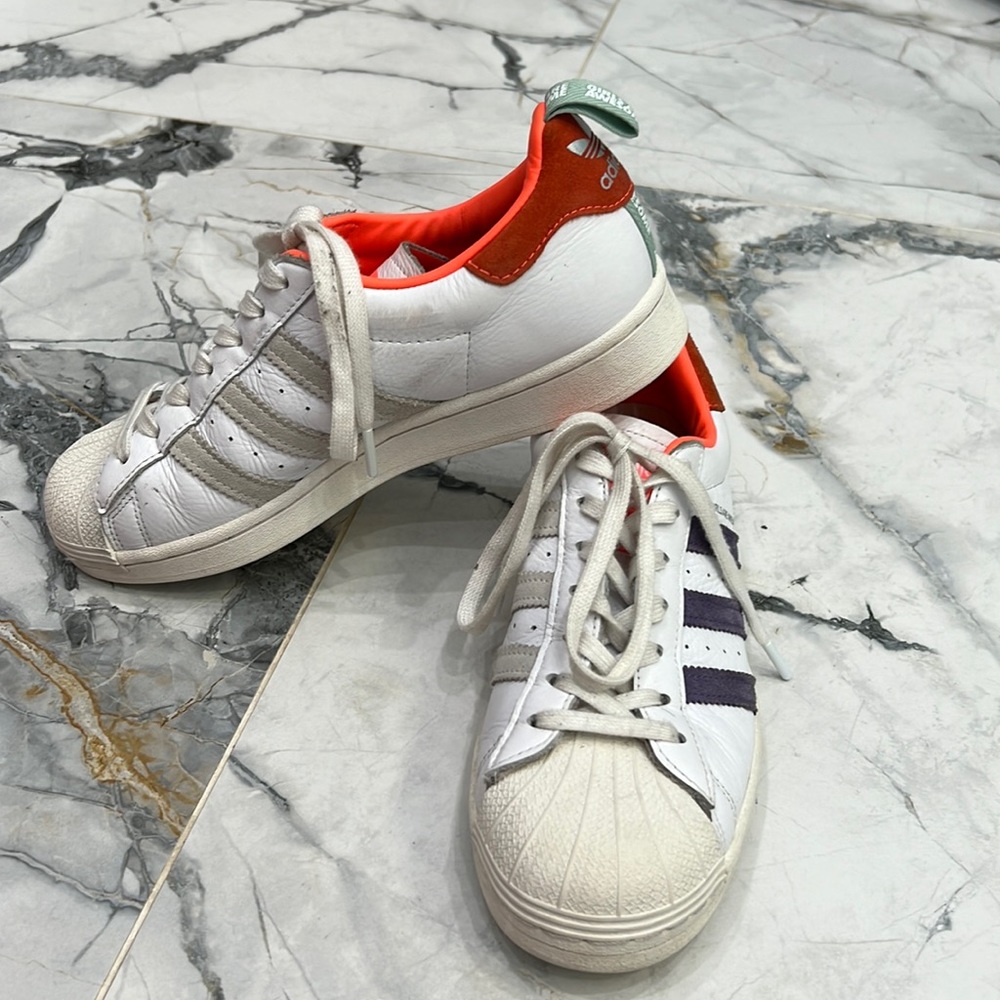 Adidas Superstar Girls are Awesome 2020 purple orange sneakers kicks men’s 7
